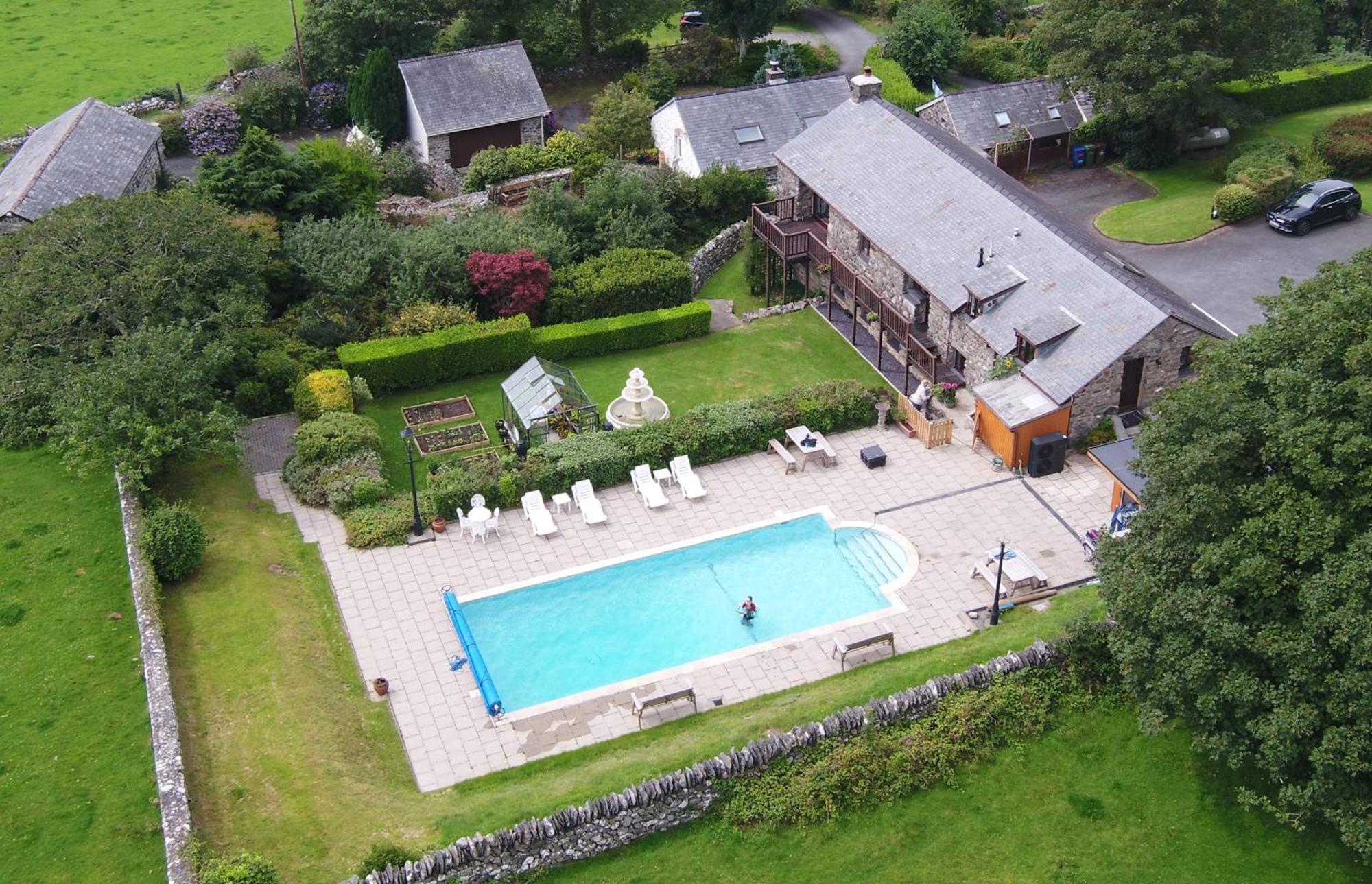 The Old Farmhouse B&B Dyffryn Ardudwy Extérieur photo